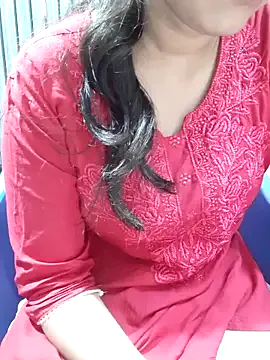 Offline Kavya68 on StripChat