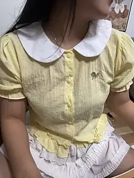 Offline kem_2000 on StripChat