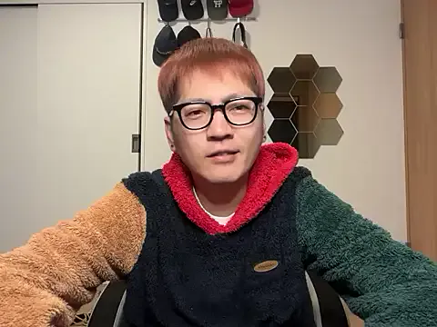 Offline ken_0927 on StripChat