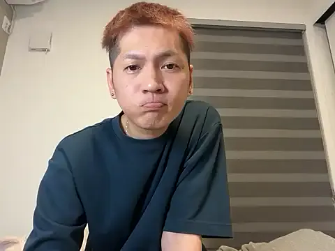 Offline ken_0927 on StripChat