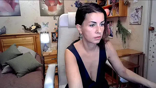 Offline Kendra_Mom on StripChat