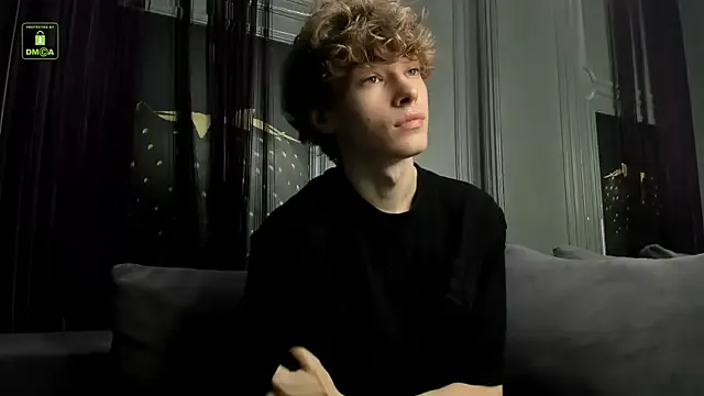 Offline Kevin_Garsia on StripChat