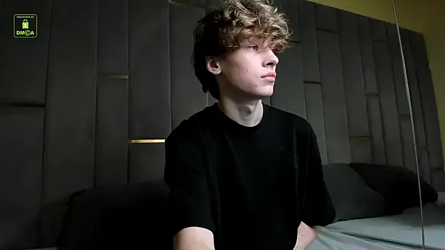 Offline Kevin_Garsia on StripChat