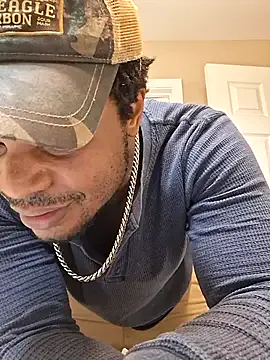 Offline KeYBuMp323 on StripChat