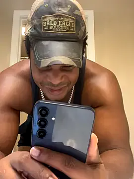 Offline KeYBuMp323 on StripChat