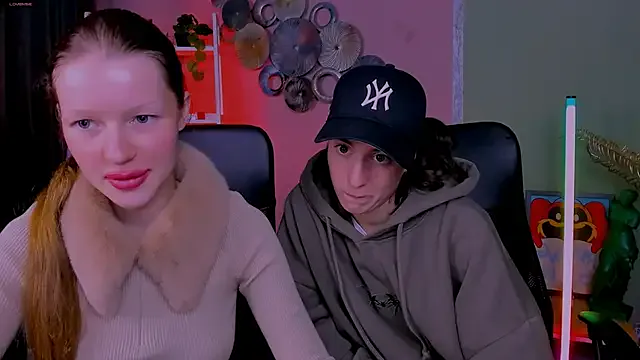 Offline khloebeauty on StripChat