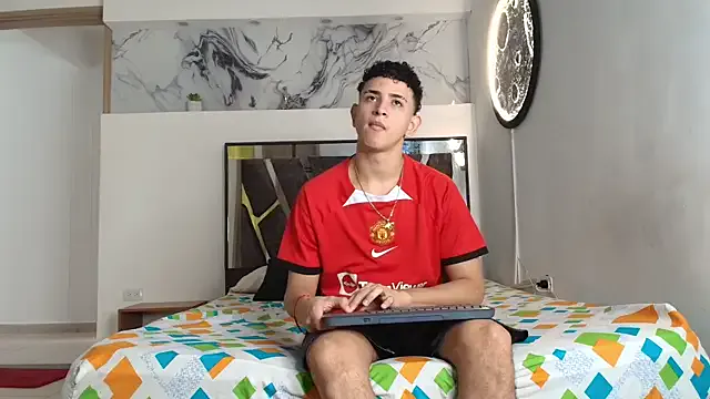 Offline KING_OFF_BOYS on StripChat