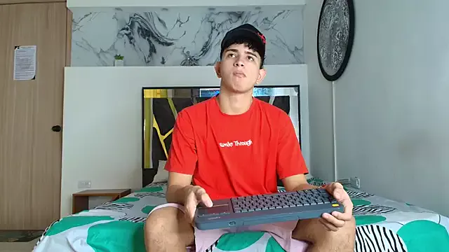 Offline KING_OFF_BOYS on StripChat