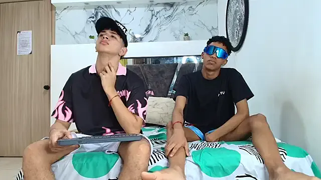 Offline KING_OFF_BOYS on StripChat