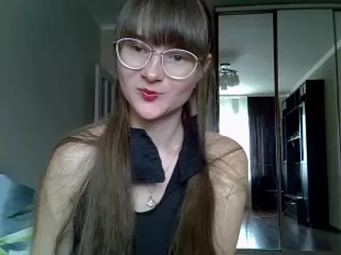 Offline KiraGoldens on StripChat