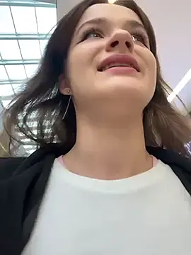 KittyQueeny on StripChat