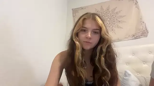 Private kykybaby4444 on StripChat