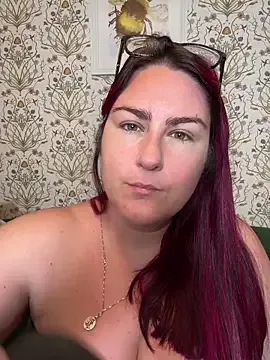 Offline Lacey-BBW on StripChat