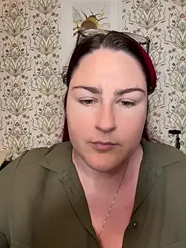 Offline Lacey-BBW on StripChat