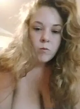 Freechat LacyLaurent on StripChat