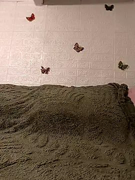 Offline LadyNora on StripChat