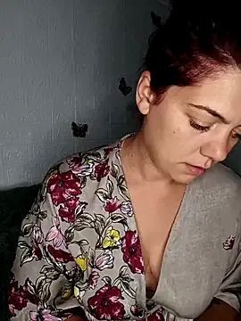 Offline LadyNora on StripChat