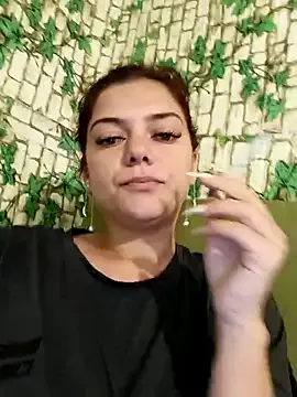 Offline LadyNora on StripChat