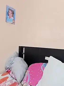 Lahila_ on StripChat