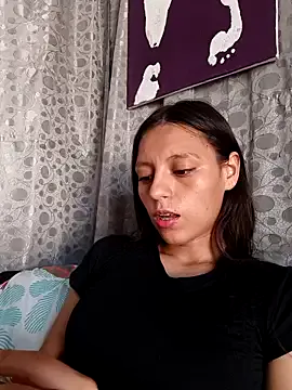 Lahila_ on StripChat