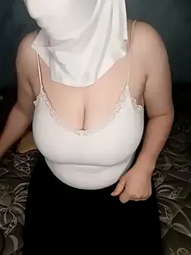 Offline Lamia_Queen_ on StripChat