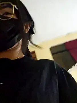 Latin_summer on StripChat