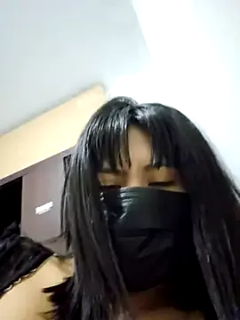 Latin_summer on StripChat