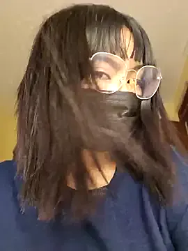 Latin_summer on StripChat