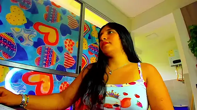 Offline laura_goddess_ts on StripChat