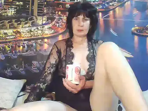 Laura_Kiss on StripChat