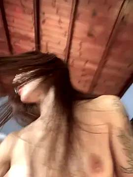 Offline lauravasquez on StripChat