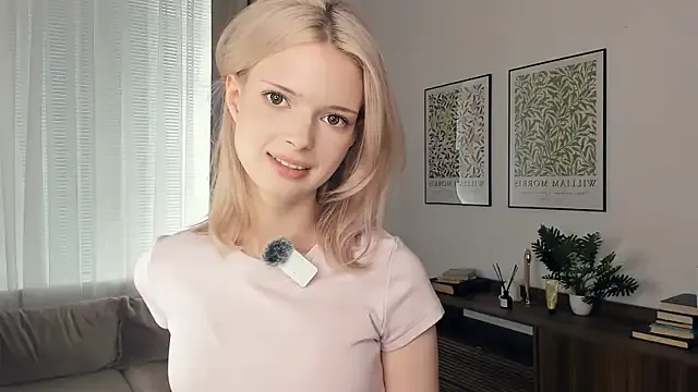 Offline LaureMestler on StripChat