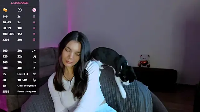 Offline LeanaWILL on StripChat