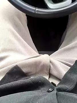 Offline legolasleo on StripChat