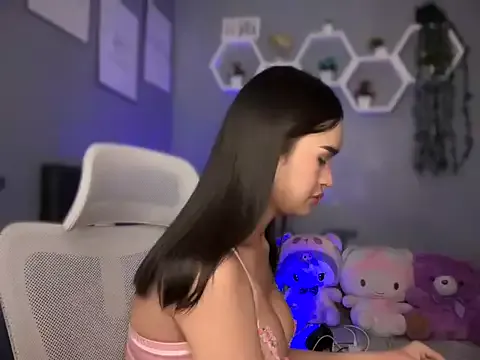 Offline lelasohna on StripChat