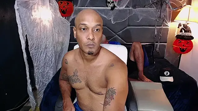 Offline liam_howard on StripChat