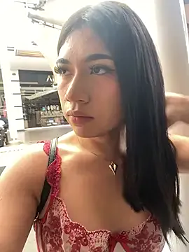 Freechat LiaSaenz27 on StripChat