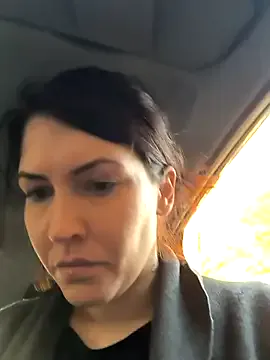 Offline Linalicious on StripChat