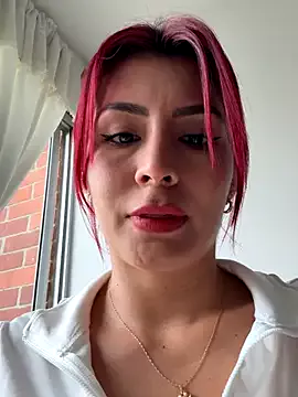 Offline LINDA_PATTY94 on StripChat