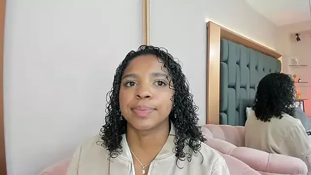 Freechat LisaMendez on StripChat