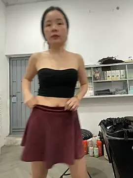 Listen-ly on StripChat