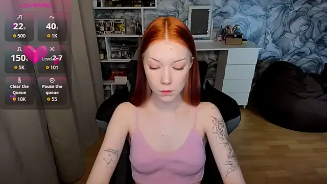 litl_Mia on StripChat