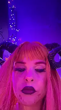 Offline LoganPeny on StripChat