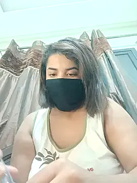 Offline Louli_ta on StripChat