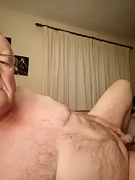 Offline loveeatingcunts on StripChat