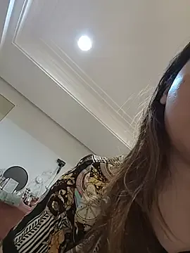 Offline Lovelyanan on StripChat