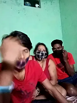 Offline LoveOnStream on StripChat