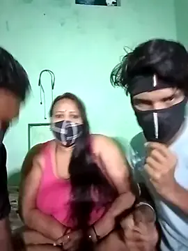 Offline LoveOnStream on StripChat