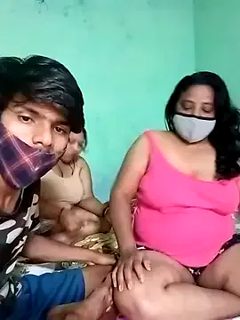 Offline LoveOnStream on StripChat