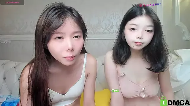 Offline Luna520 on StripChat